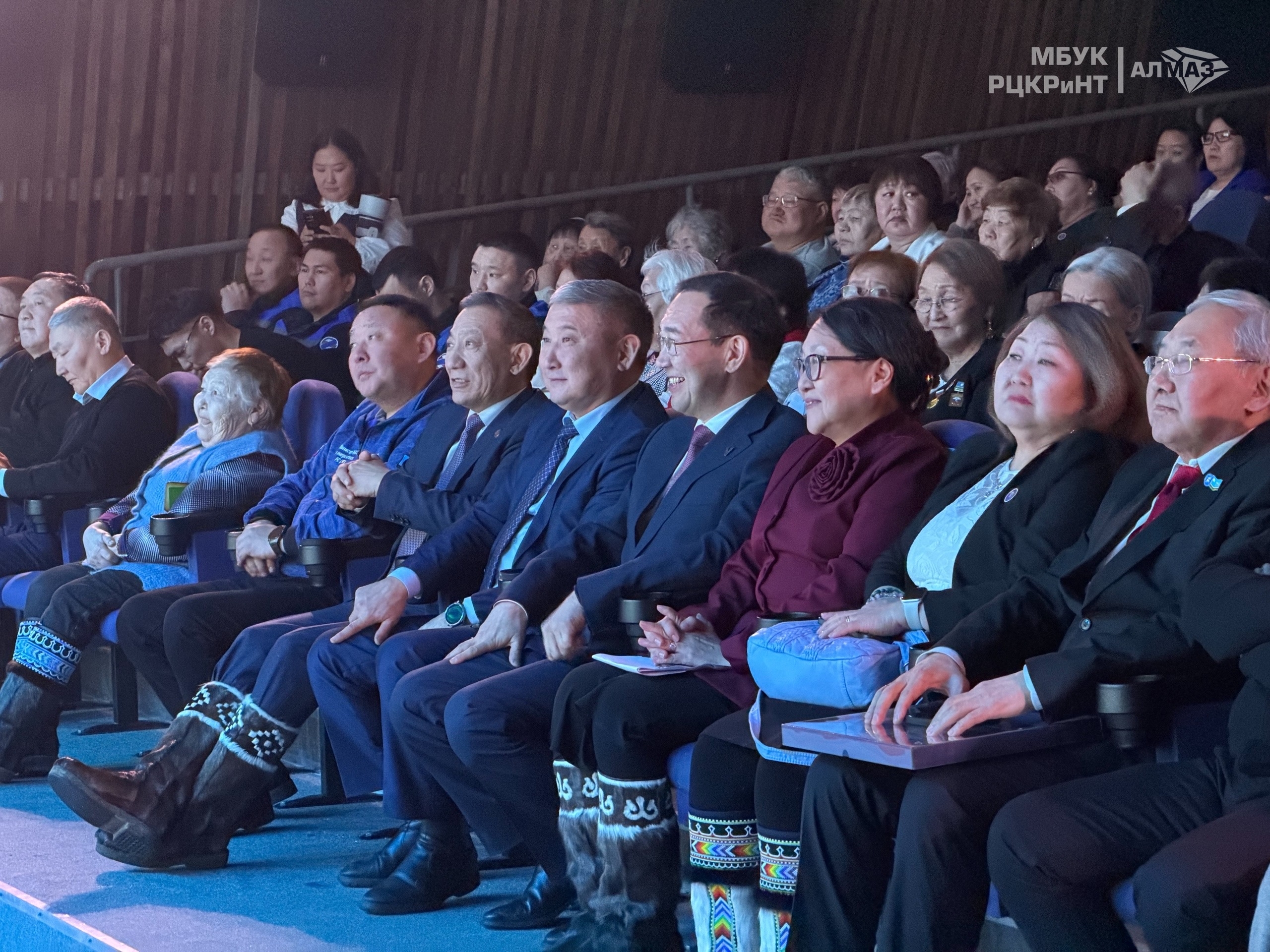В Анабарском районе состоялся торжественный гала-концерт, посвящённый двум знаменательным юбилеям